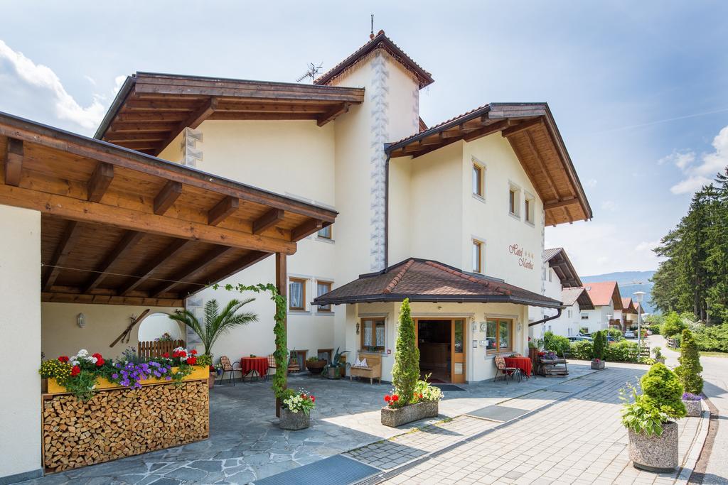 Hotel B&B Martha Brunico Esterno foto