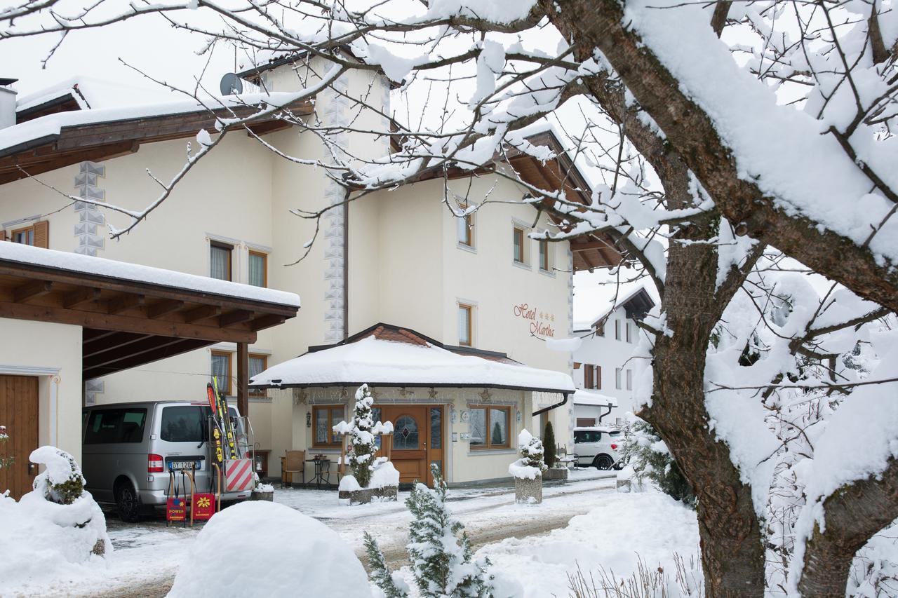 Hotel B&B Martha Brunico Esterno foto